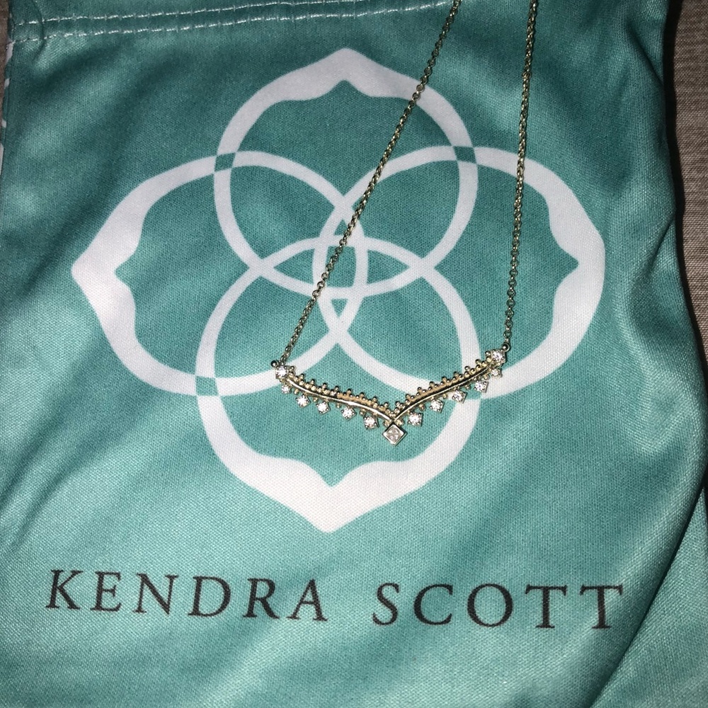 KENDRA SCOTT VERN GOLD NECKLACE